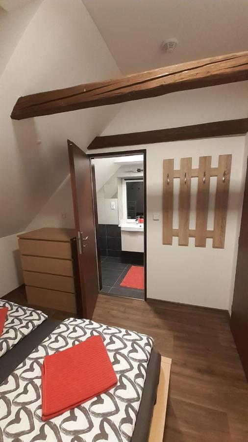 Apartmany Radost Kovarska ภายนอก รูปภาพ